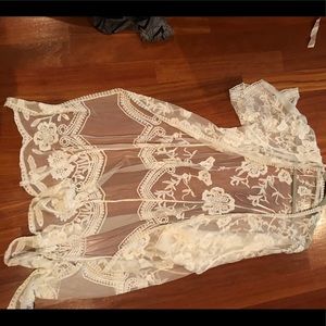 White lace kimono